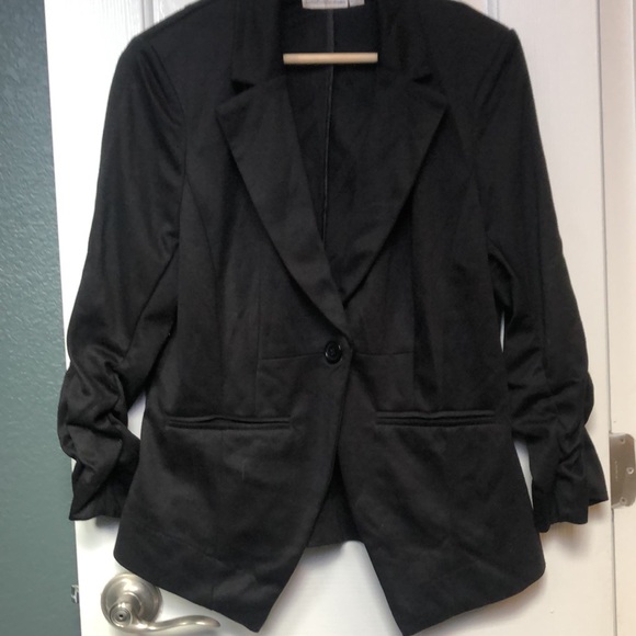 One button blazer - Picture 2 of 4